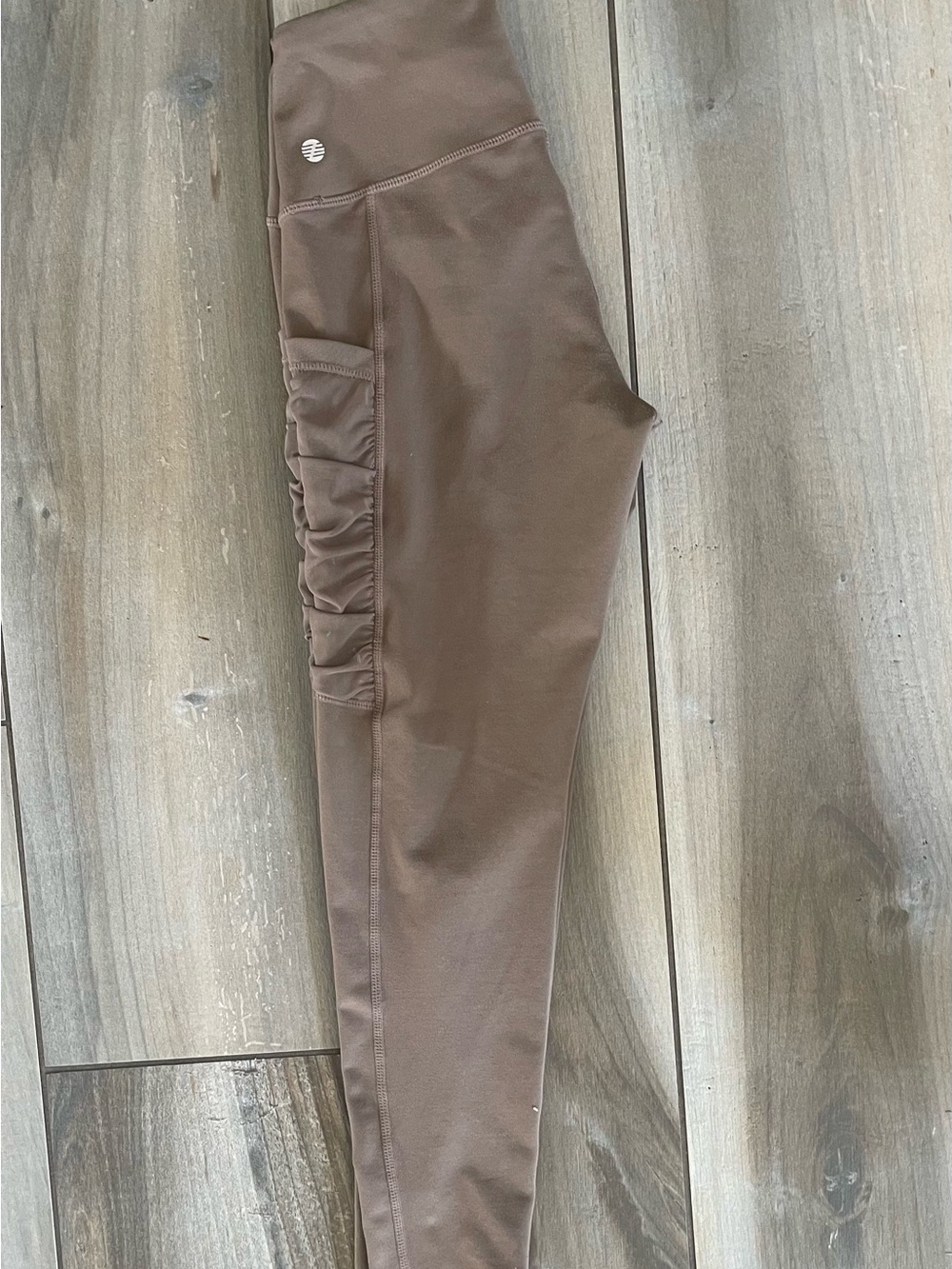 Ruched Pocket Leggings - Brown